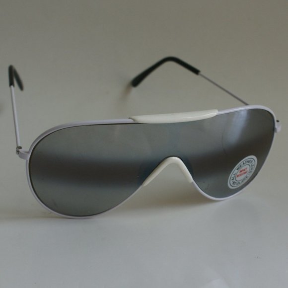 True Vintage Classic Sports Aviator all weather lens sunglasses - Picture 1 of 4